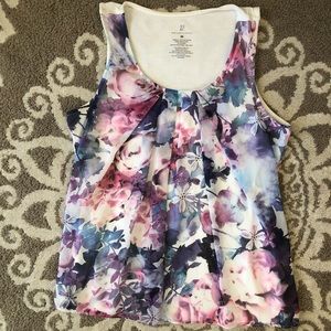 New York & company Watercolor flower cami